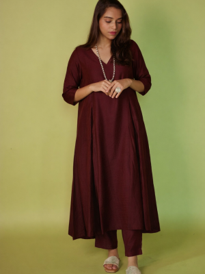 Maroon V- Neckline kali Kurta Set