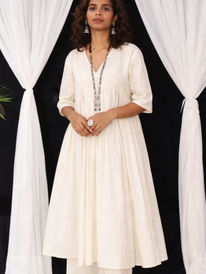 Ivory Mul Gathered Kurta Set