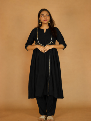 Raatrani GottaPatti Kurta Set